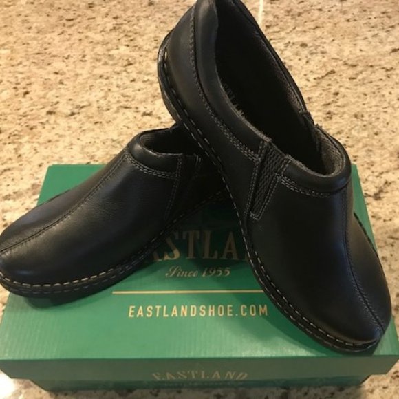Eastland Shoes - Never worn Women's Eastland Amore Black shoes.